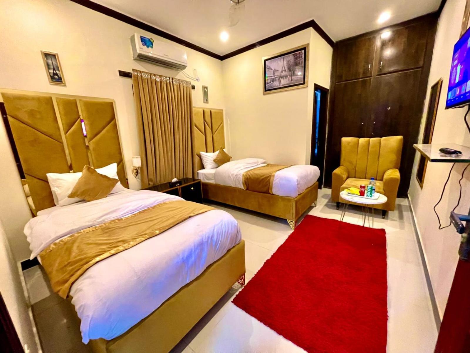 Go Room Hotel Lahore Exterior foto