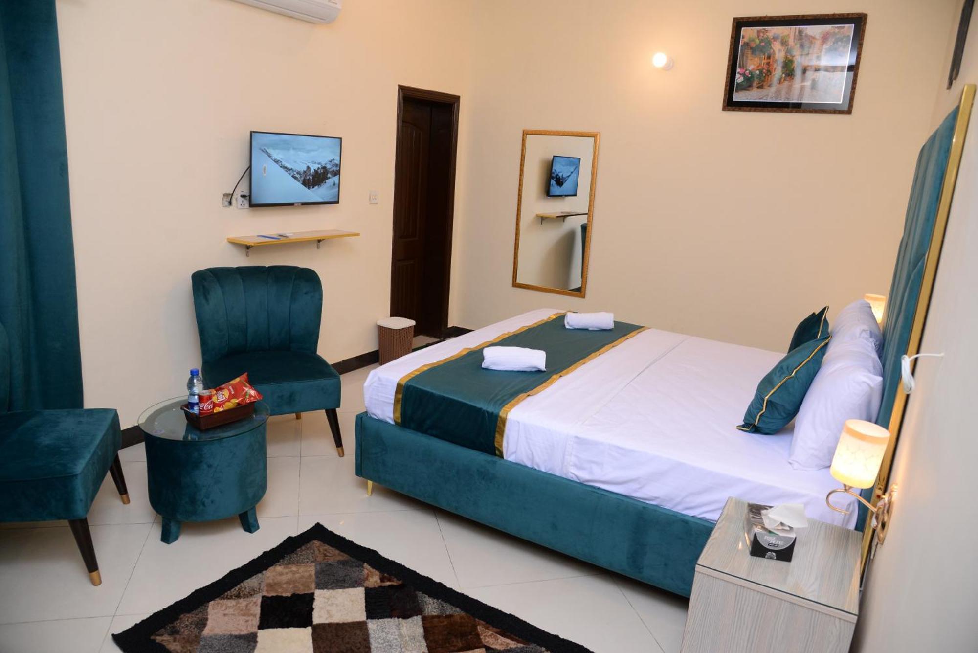 Go Room Hotel Lahore Exterior foto